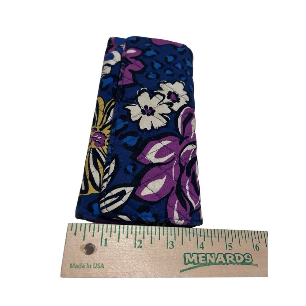 Vera Bradley Trifold Organizer Wallet African Violet retired pattern - Picture 6 of 6